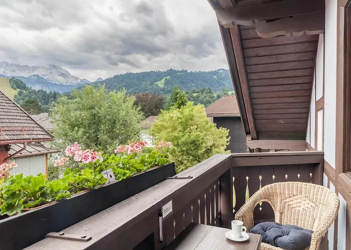 Apartment Im Blauen Haus Dg Garmisch-Partenkirchen